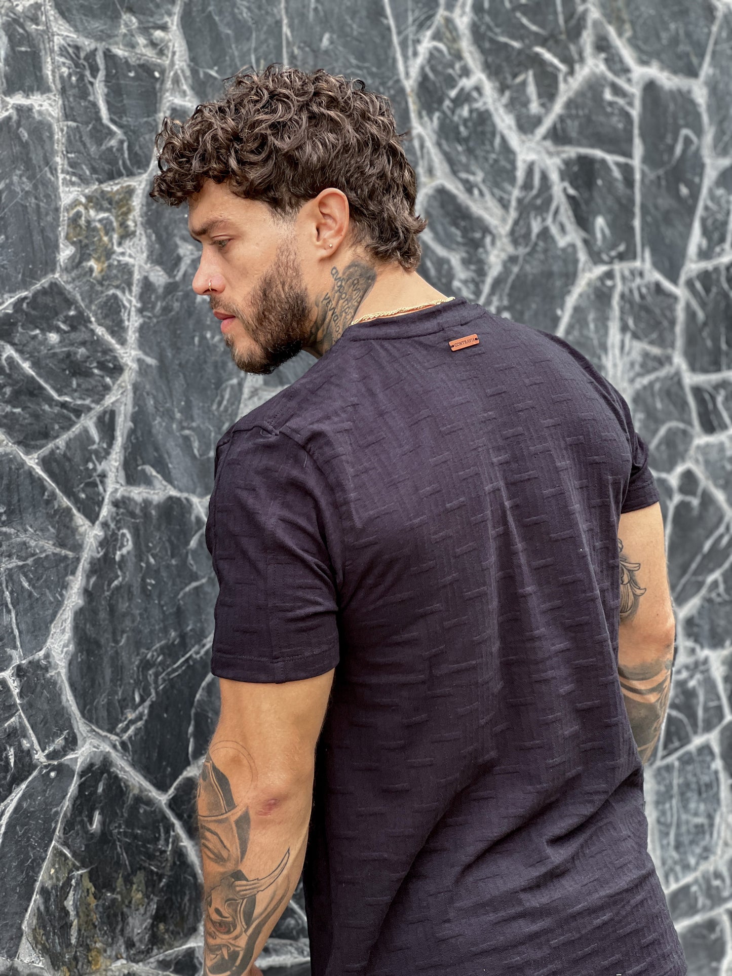 REF 103 308 CAMISETA TEXTURIZADA EN JACQUARD REGULAR FIT