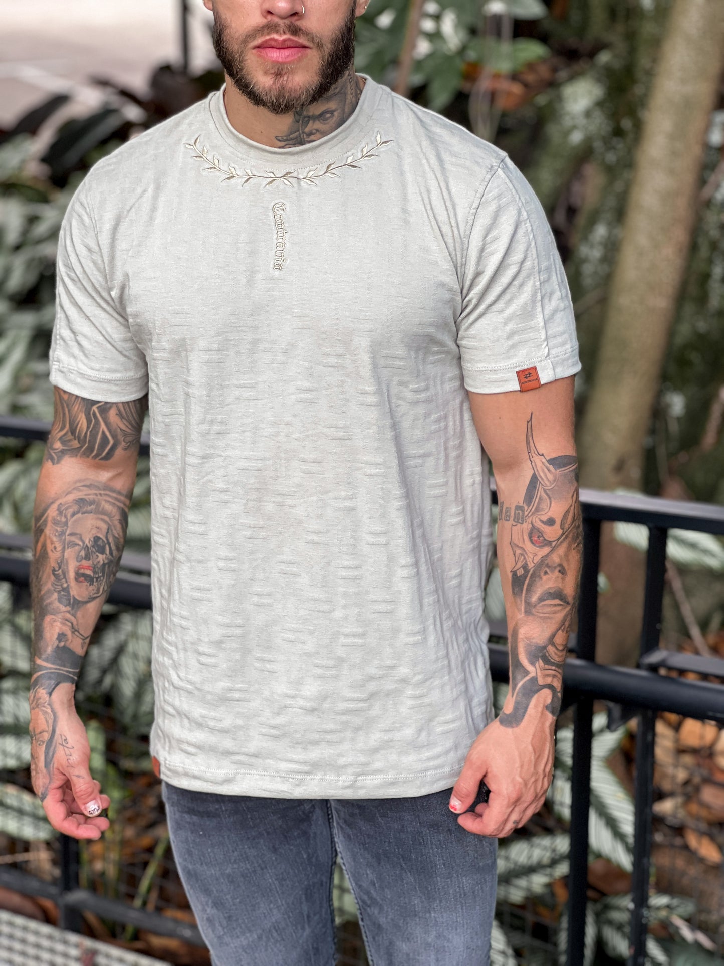 REF 103 308 CAMISETA TEXTURIZADA EN JACQUARD REGULAR FIT