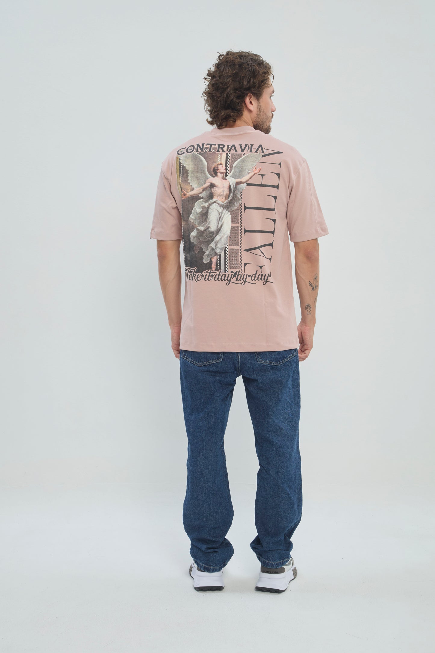 Camiseta Semi Oversize Hombre 250G Alto Gramaje Premium con Estampado Ángel