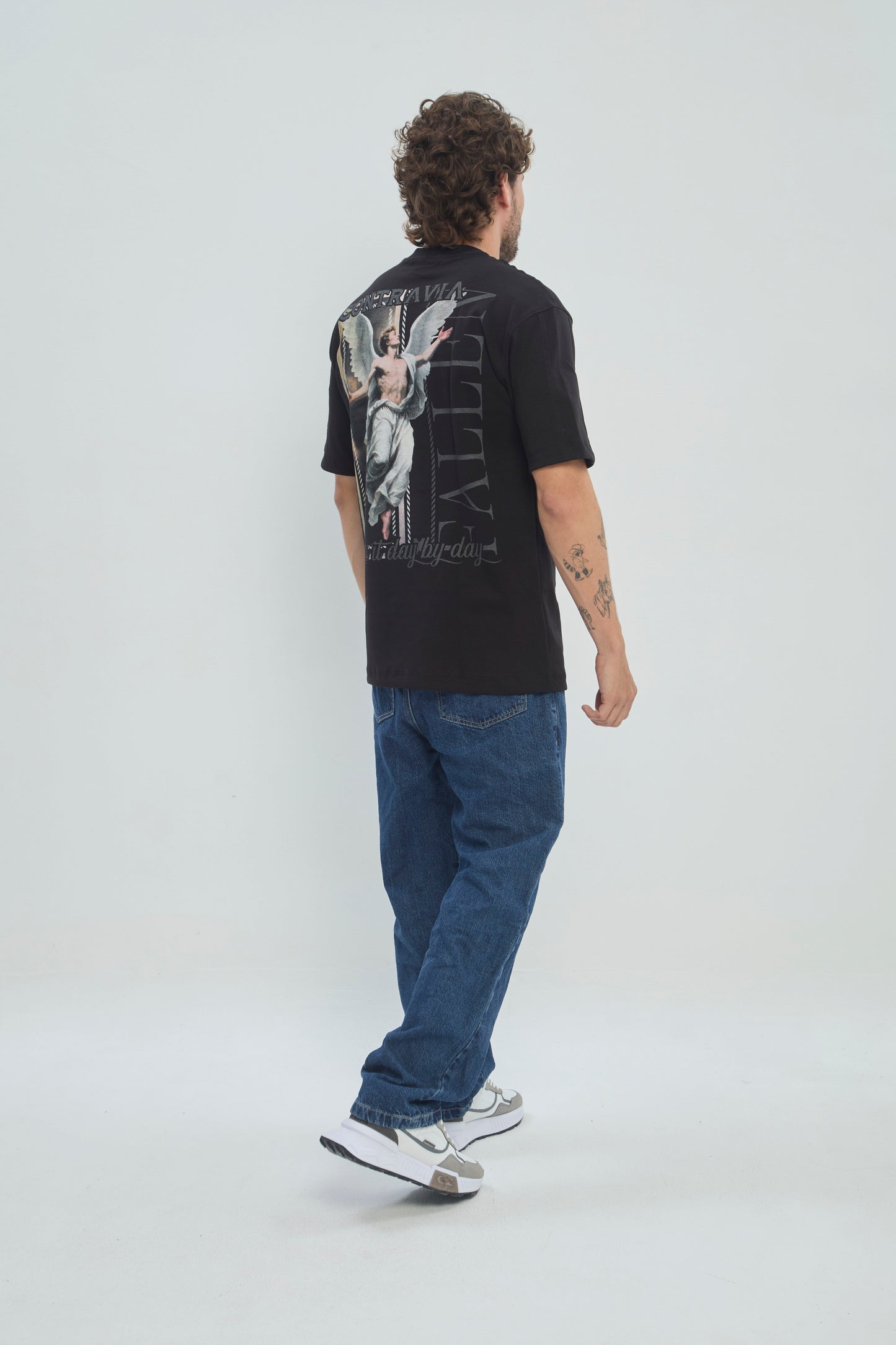 Camiseta Semi Oversize Hombre 250G Alto Gramaje Premium con Estampado Ángel