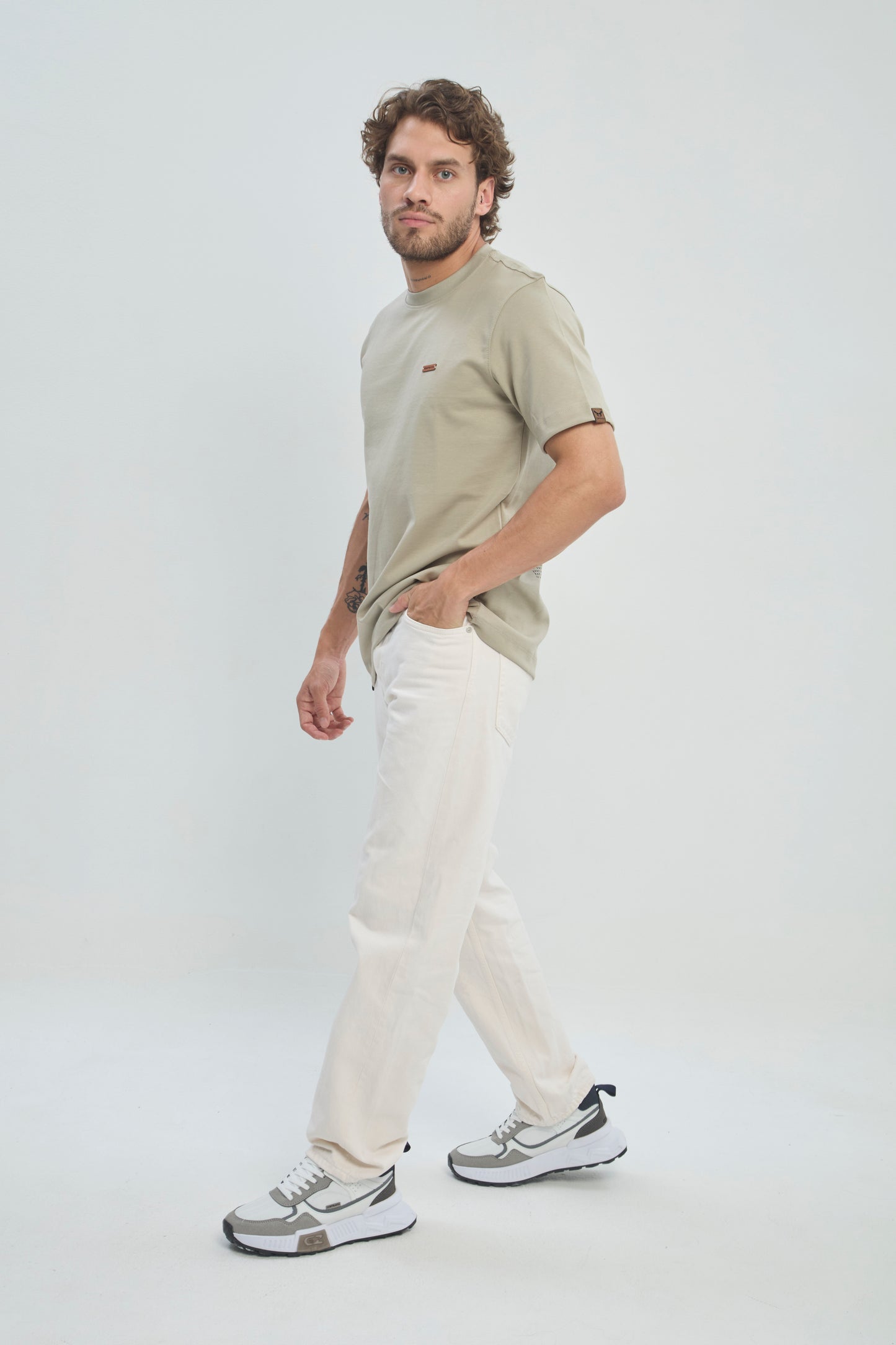 Camiseta Hombre Regular Fit 250G Alto Gramaje con Estampado Santos Basketball Premium