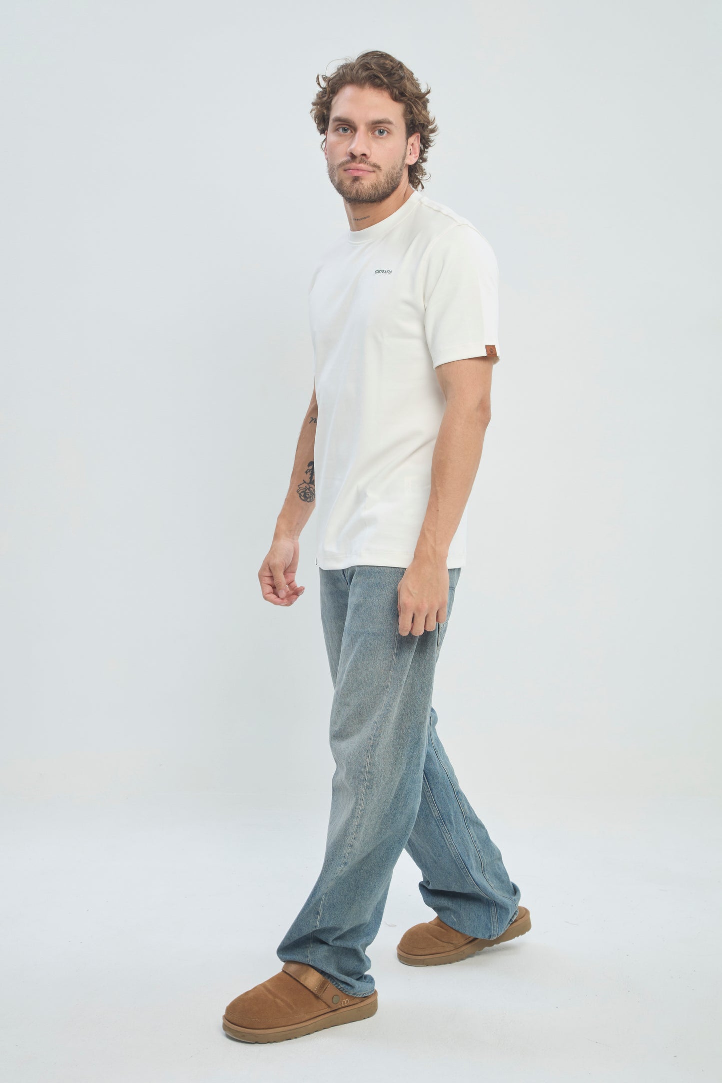 Camiseta Hombre Regular Fit 250G Alto Gramaje CLASICA Minimalista